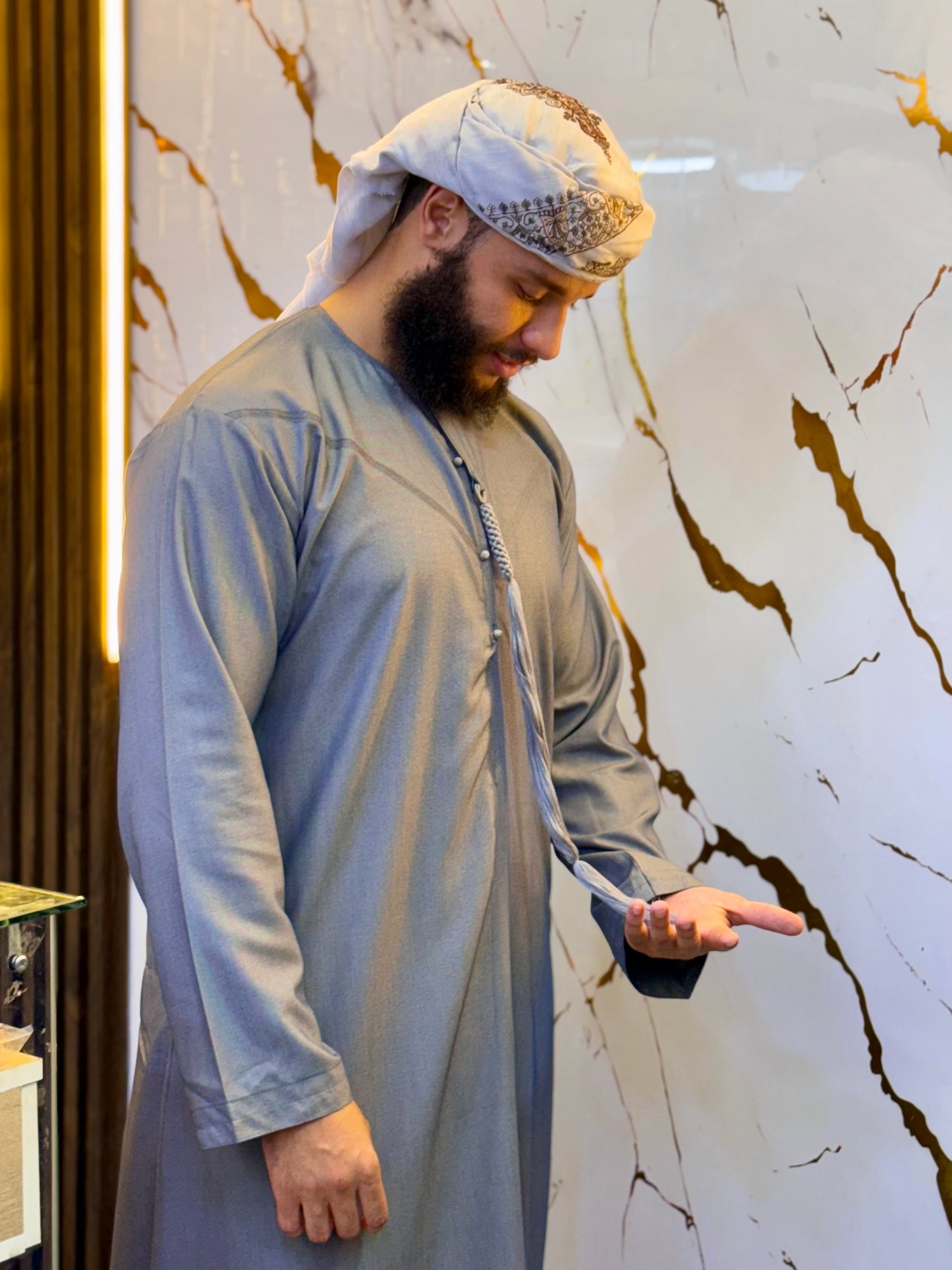 أقمصة رجالية