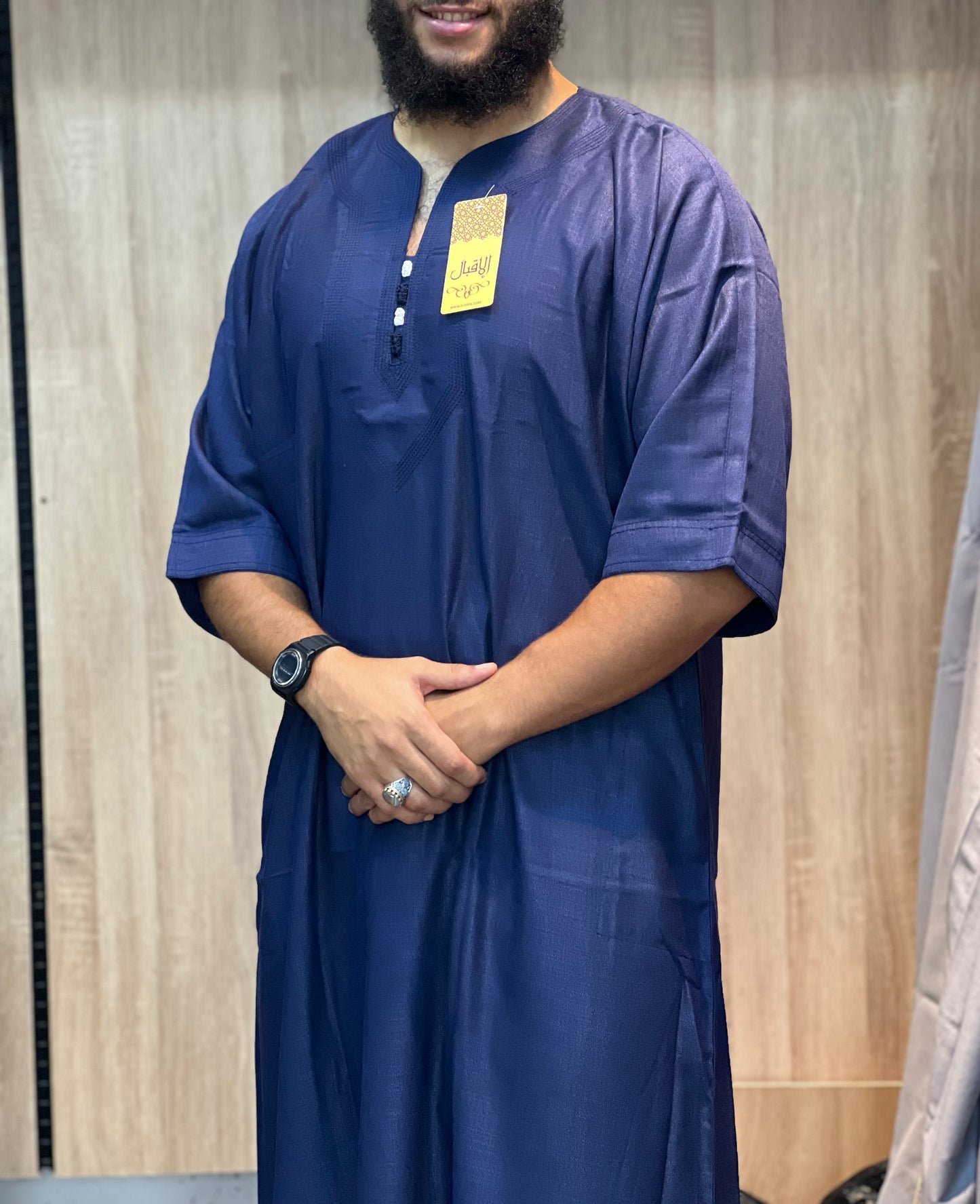 عباءة الأقبال