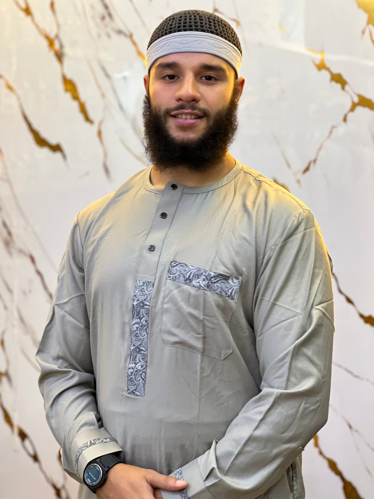 قميص الأنيس قطري رادكو بالمونش