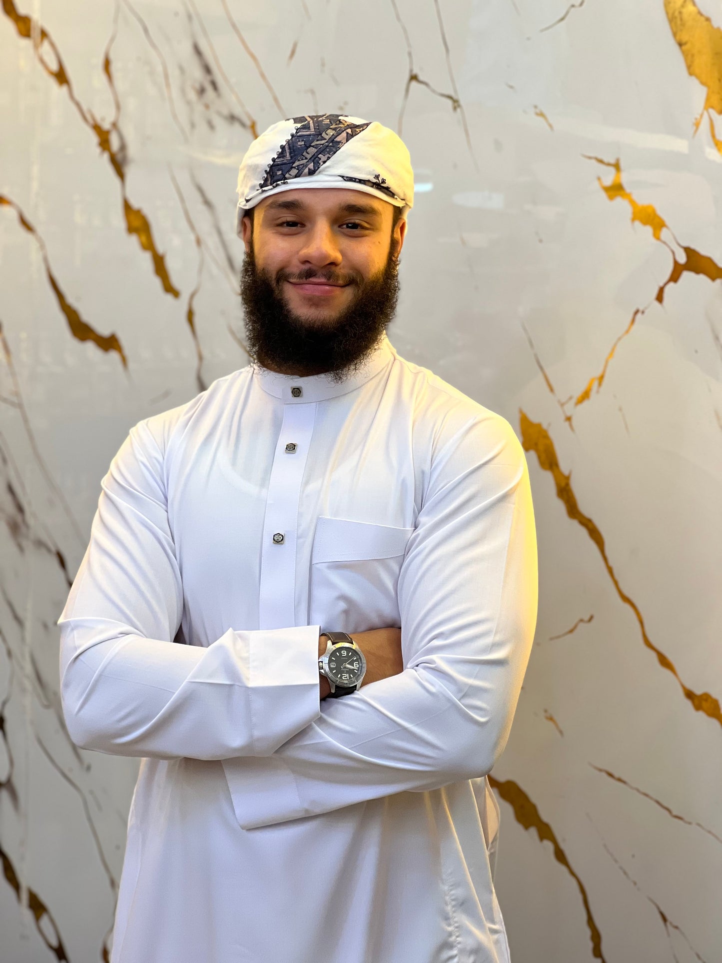 ثوب إدريس أبيض