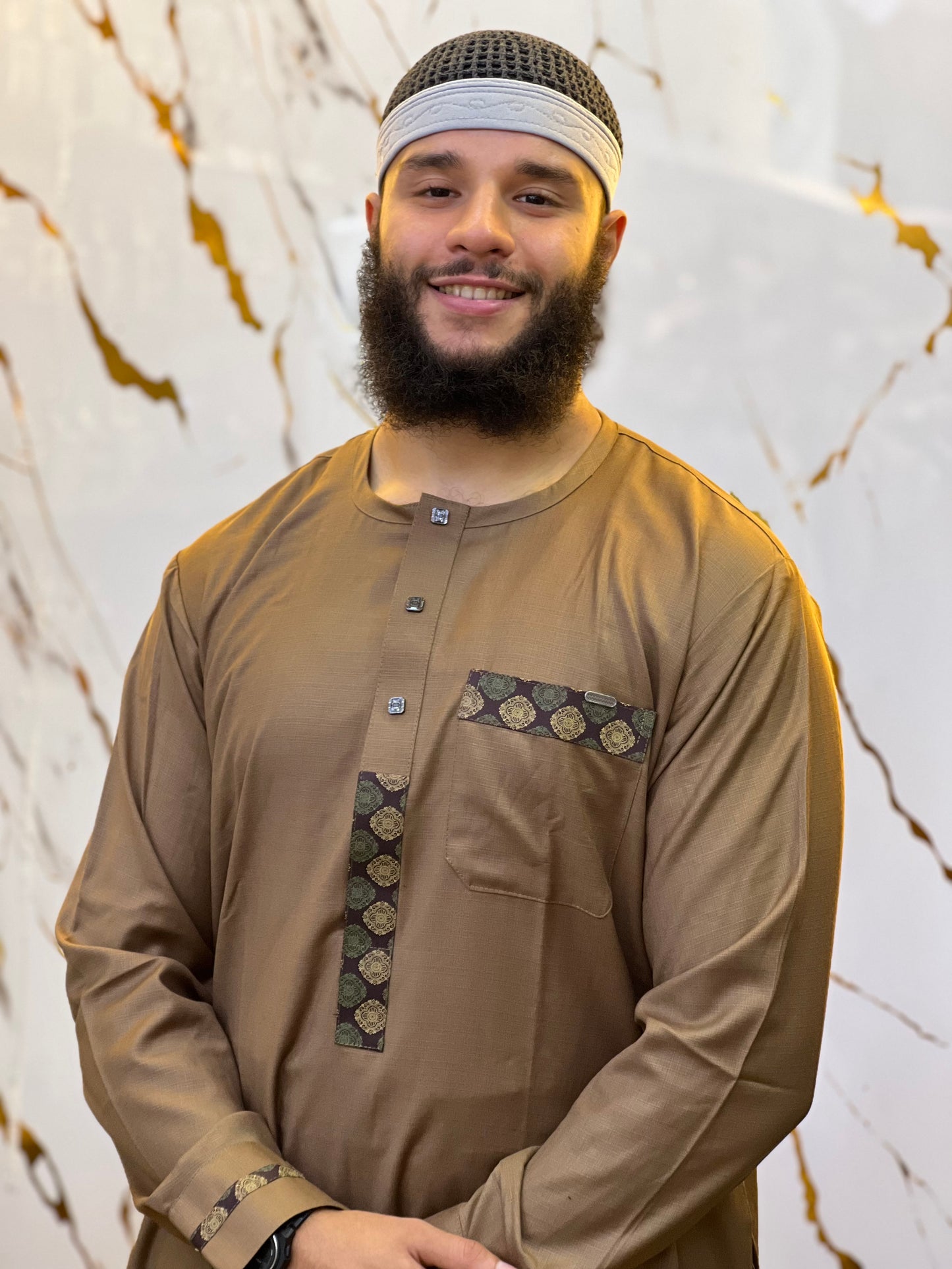 قميص الأنيس قطري رادكو بالمونش