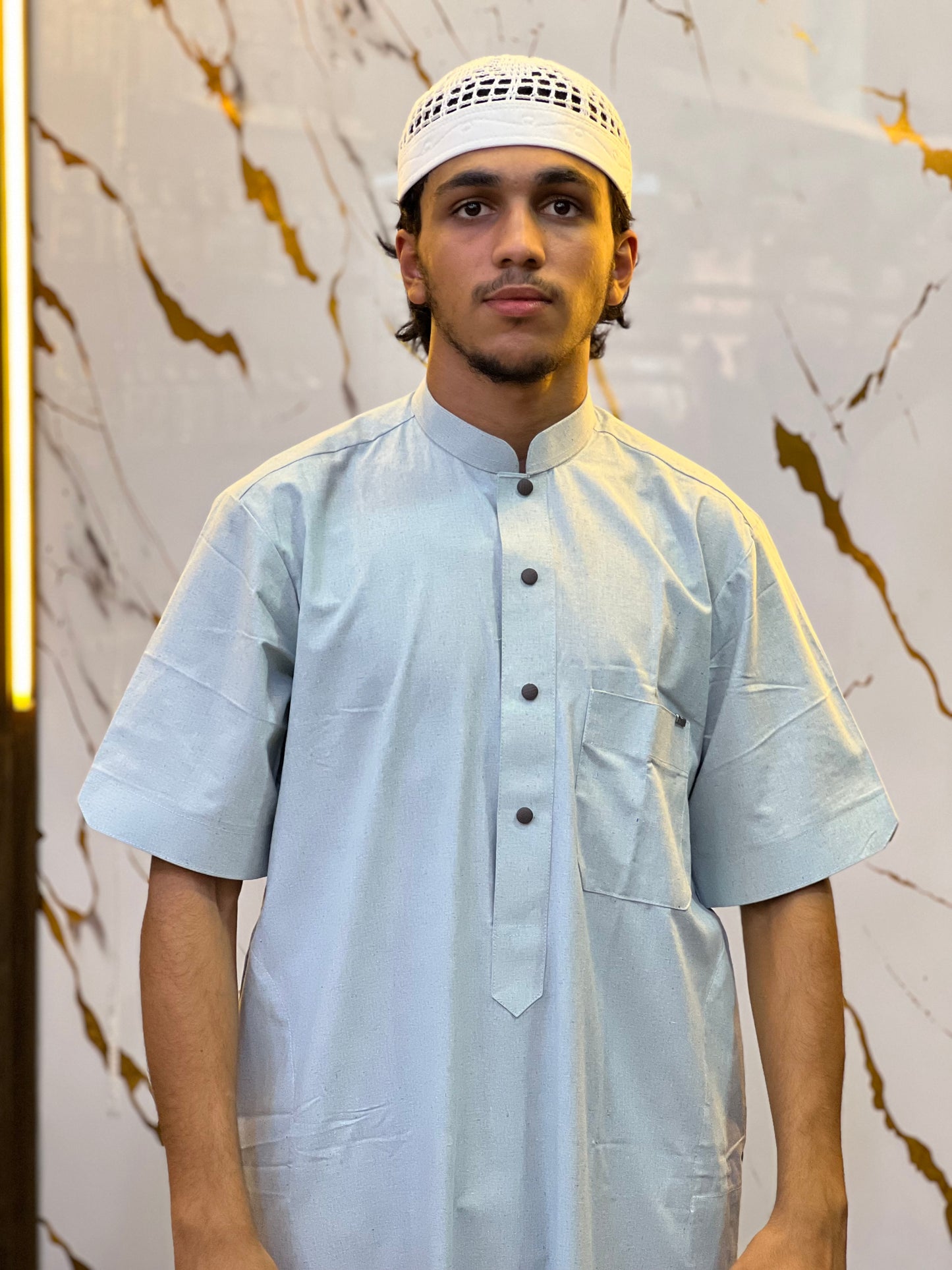 الأنيس موشتي