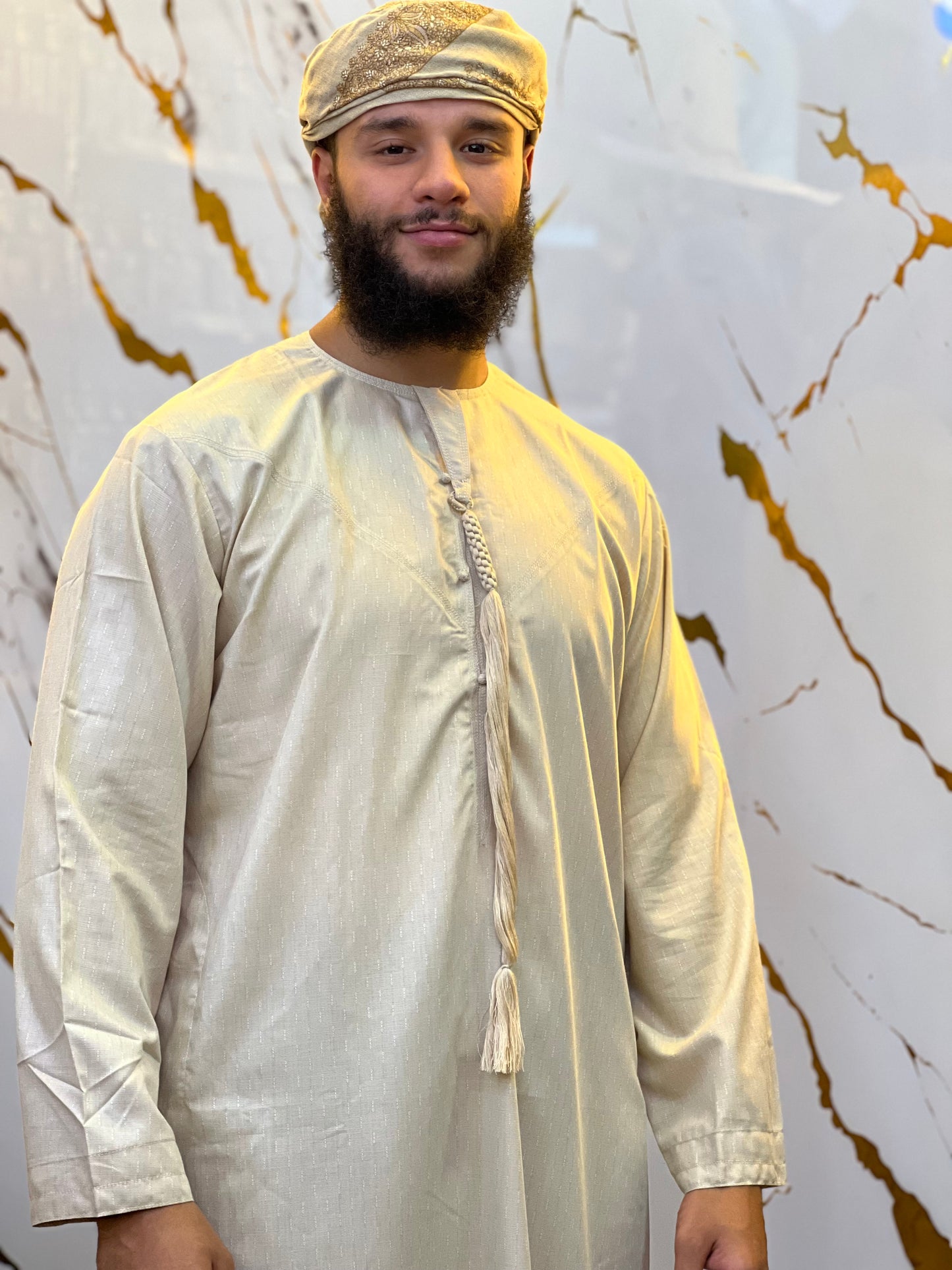 اماراتي قطني(يد)