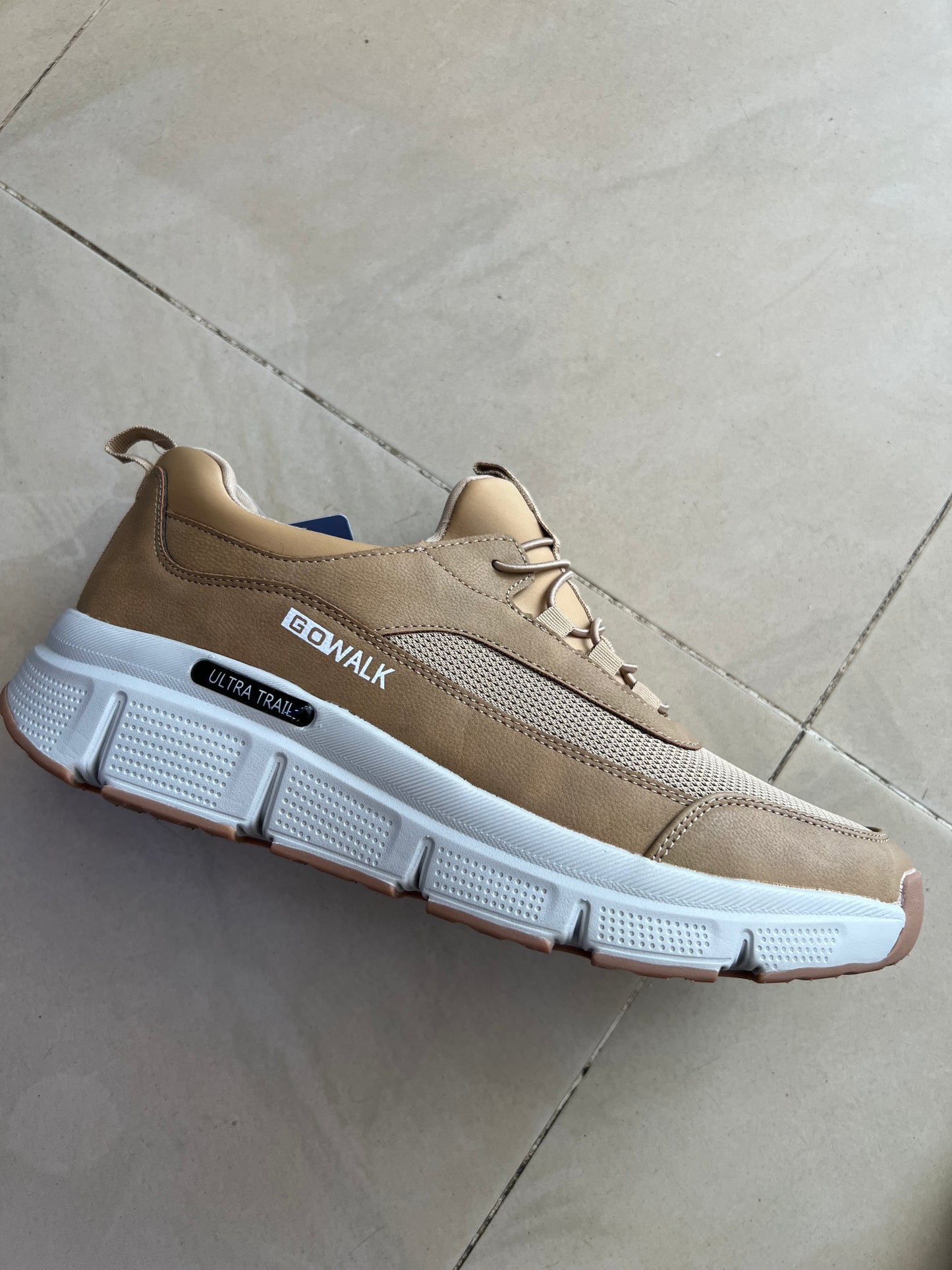 سكيتشرز شبابية